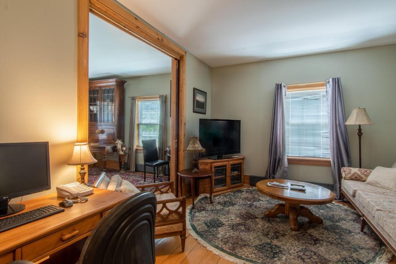 Emilyville Inn Campbellford Luaran gambar